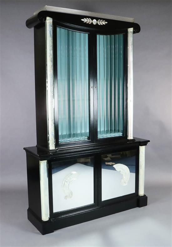 An American 20th century Grosfield House Furniture Company lucite and ebonised display cabinet designed by Lorin Jackson, W.4ft 6in. D.